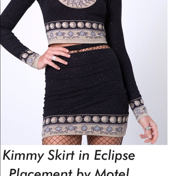 Kimmy Skirt in Eclipse Placement - Picture 1 of 2
